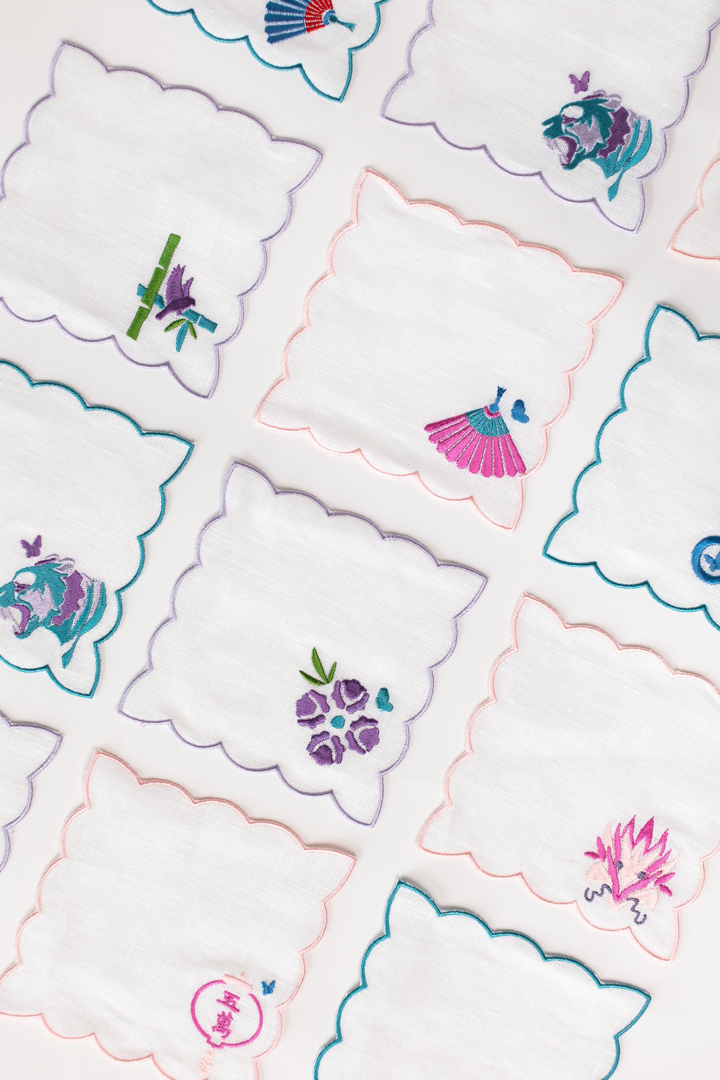 Scalloped Linen Cocktail Napkins