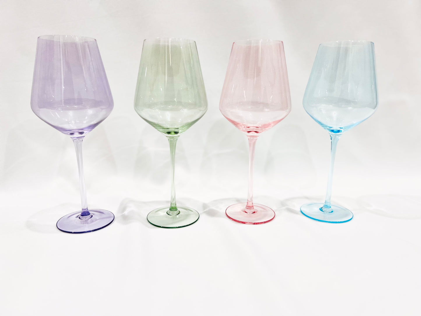 Colored stemmed wine glasses (set of 4)