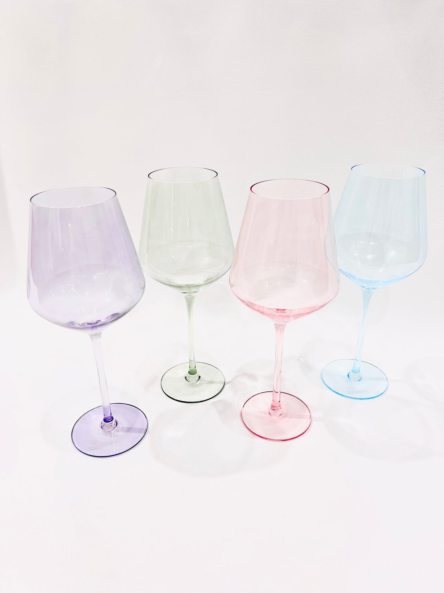 Colored stemmed wine glasses (set of 4)